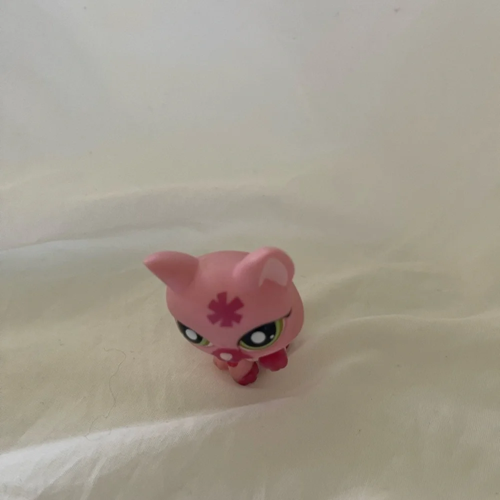 Littlest Pet Shop littlest pet